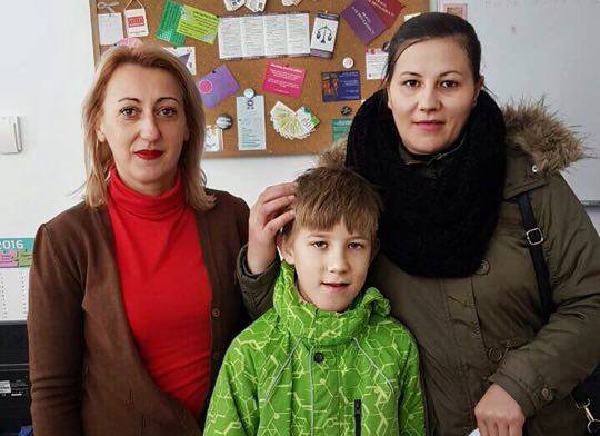 Amra Civic och hennes son mår idag bättre och känner sig trygga, efter hjälp och stöd från Center for Legal Assistance to Women i Zenica, Bosnien-Hercegovina.