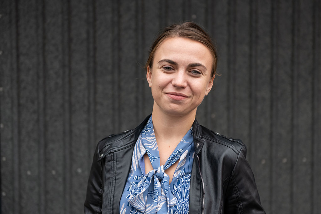 Grozdana Panić, 27, är en psykolog som arbetar för kvinnorättsorganisationen Lara Foundation. Hon ger rådgivning till kvinnor som utsätts för våld. Foto: Imrana Kapetanović