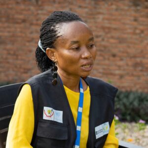 Aline Shuni, projektledare på kvinnorättsorganisationen CEDEJ i DR Kongo.